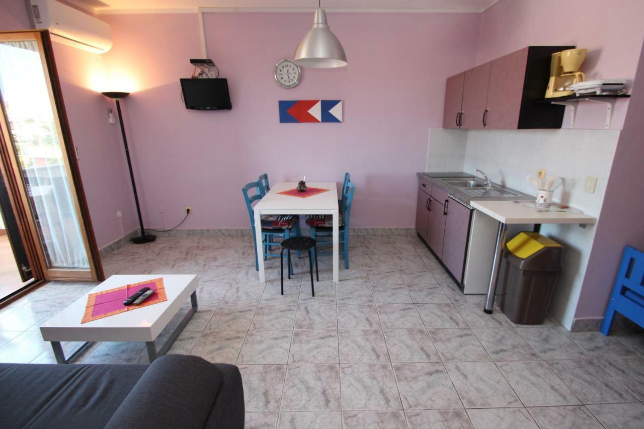 Apartment Sandi Vrsar Buitenkant foto