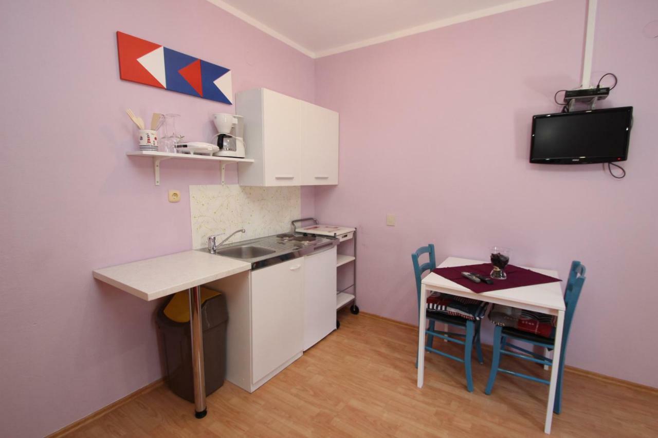Apartment Sandi Vrsar Buitenkant foto