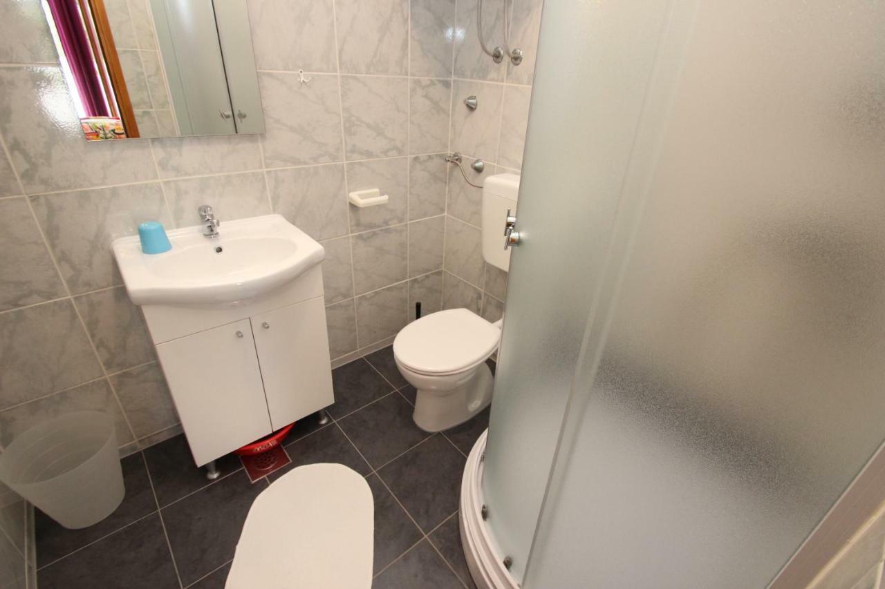 Apartment Sandi Vrsar Buitenkant foto